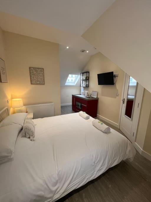 6 Studio Flat, 50M To Airbus Bristol Extérieur photo