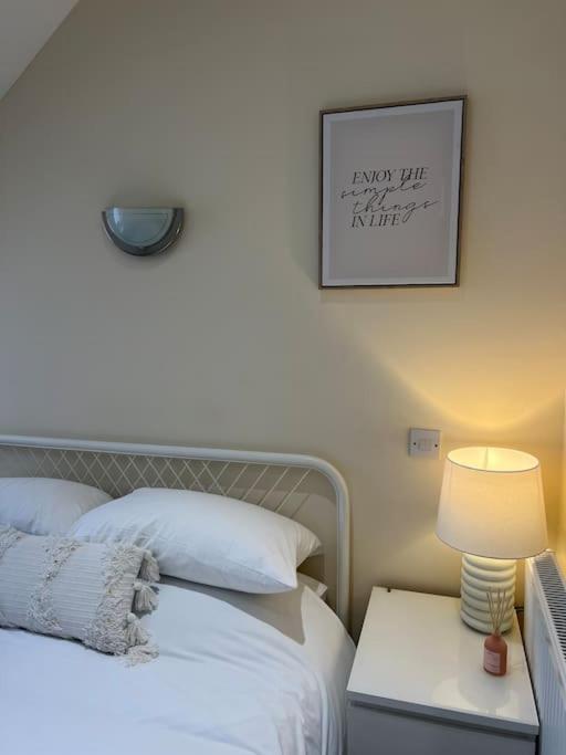6 Studio Flat, 50M To Airbus Bristol Extérieur photo