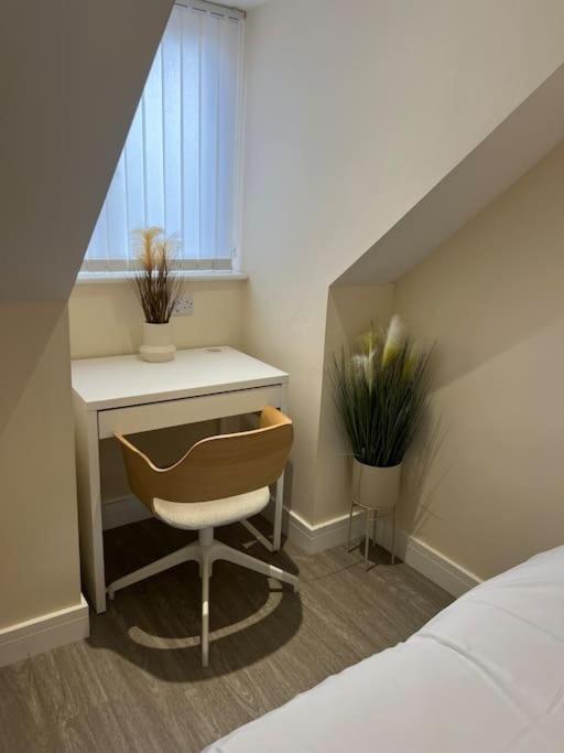 6 Studio Flat, 50M To Airbus Bristol Extérieur photo